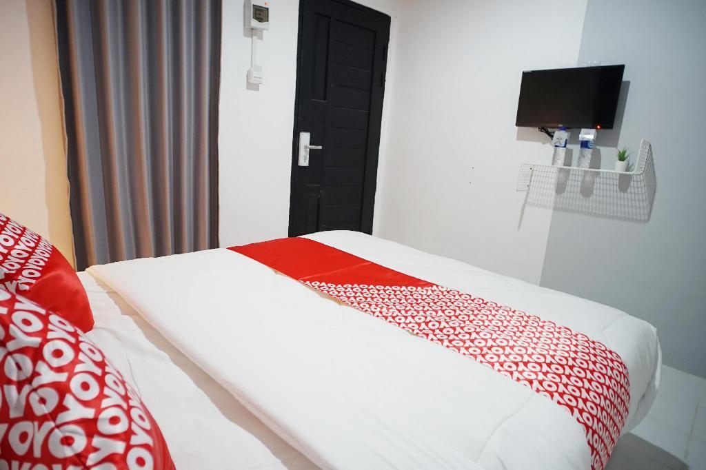 RedDoorz At Sani Guest House Balikpapan  Exterior foto