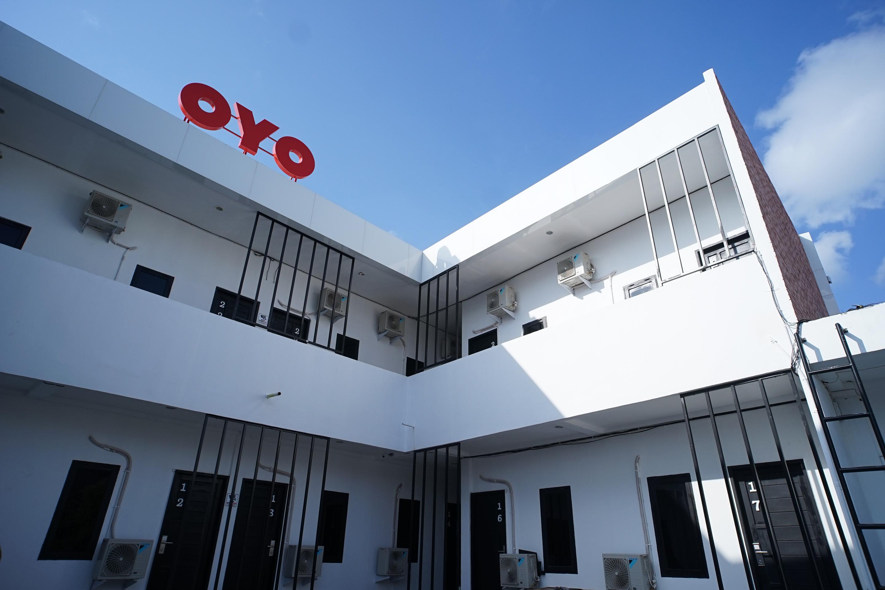 RedDoorz At Sani Guest House Balikpapan  Exterior foto